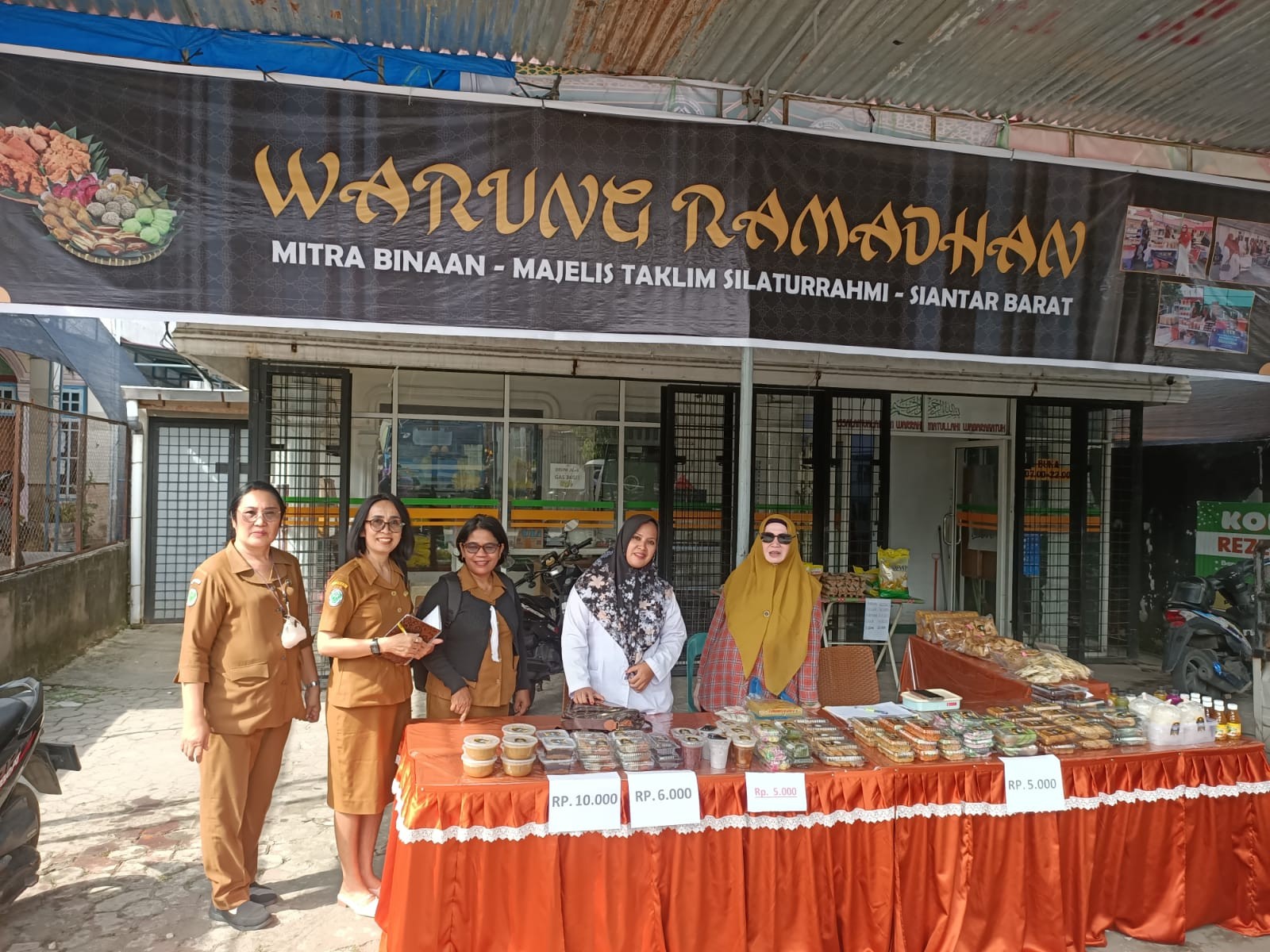 Menjaga Keamanan Pangan Ramadan: Mengawal Takjil Sehat Sesuai Edaran Kemenkes